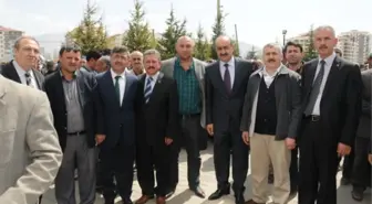 Niğde Belediye Başkanı Akdoğan Umrecileri Uğurladı