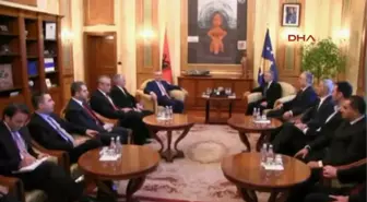 Arnavutluk Meclis Başkanı İlir Meta Kosova'da
