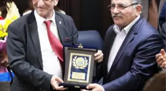 Edremit Belediye Başkanı Kamil Saka Göreve Başladı