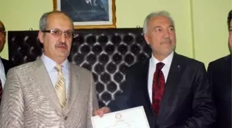 Kütahya Belediye Başkanı Saraçoğlu, Görevine Başladı