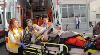 Kayınvalidesini Öldürdü, Kayınbabasını Yaraladı