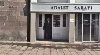 Kurayla başkan seçilen Uray, mazbatasını aldı -