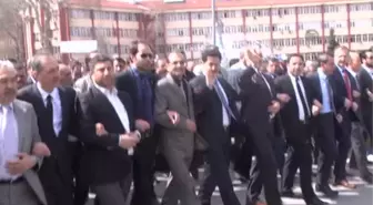 Kütahya Belediye Başkanı Saraçoğlu, görevine başladı