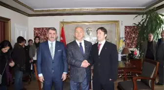 Yakakent Belediyesinde Devir Teslim Töreni