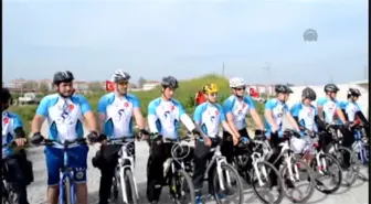 Şehitler için 365 kilometre pedal çevirecekler -