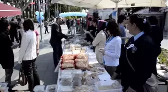 Bodrum'da Polis Eşlerinden Kermes