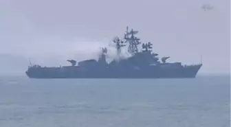 Fransız Savaş Gemisi İstanbul Boğazı'ndan Geçti