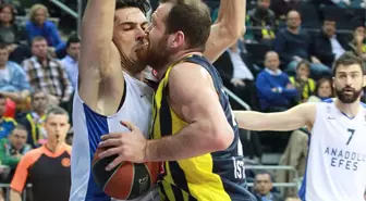 Fenerbahçe Ülker: 84 Anadolu Efes: 65