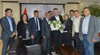 Çiğli AK Parti Başkan Arslan'ı Kutladı