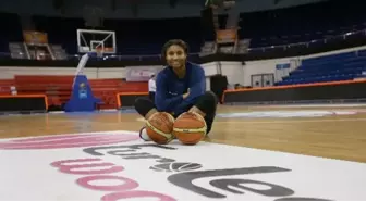 F.Bahçeli Mccoughtry: Tango Maçında Savunma Önemli Olacak