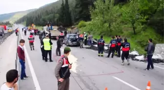 Manisa'da Trafik Kazası: 1 Ölü, 2 Yaralı