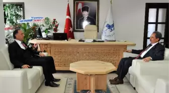 Akşehir Kaymakamı Dursun'dan Başkan Akkaya'ya Ziyaret
