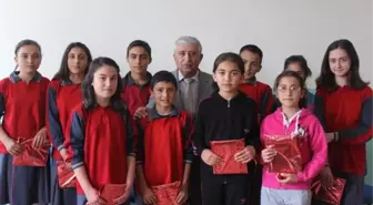 Yerköy'de Kitap Kurtları Ödüllendirildi