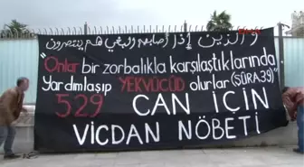 Antikapitalist Müslümanlar Üyelerinden Vicdan Nöbeti