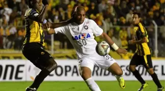 Paranaense ile Adriano'nun Yolları Ayrıldı