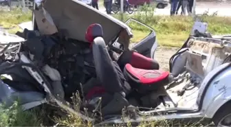 Bergama'da Trafik Kazası: 4 Ölü