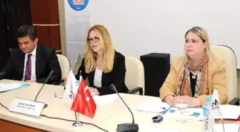 Aü Öğrencilerine 'İnsan Kaynakları ve Girişimcilik' Konulu Seminer Verildi