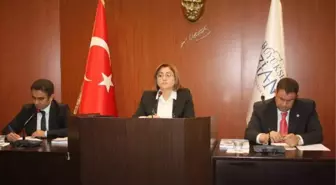 Fatma Şahin İlk Meclis Toplantısına Başkanlık Yaptı