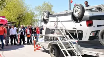 Yalova Polisinden Emniyet Kemeri Takmayan Sürücülere İlginç Ceza