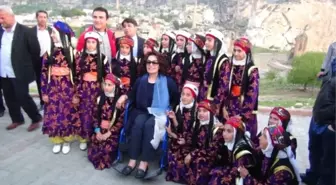 Hülya Koçyiğit, Hasankeyfi Tekerlekli Sandalyede Gezdi Ek