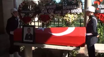 Şehit emniyet müdür yardımcısı, son yolculuğuna uğurlandı -