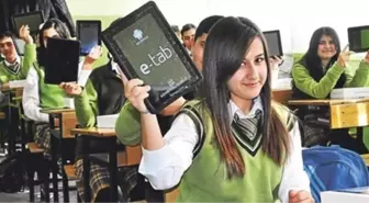 İdil'de Öğrencilere Tablet Bilgisayar