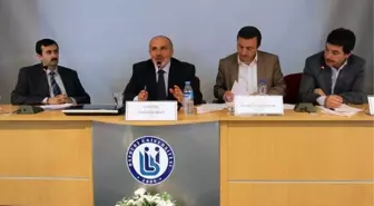 Üniversitede Hz. Peygamber, Din ve Samimiyet Konulu Panel Düzenlendi