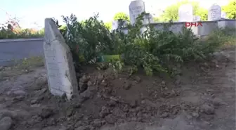 Oğlunun Nişanı İçi Saçını Yaptırmaya Giden Eşini Kuaförde Öldürdü Ek