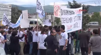 Otobüs Durağında Ölen Gençler İçin Eylem Yapıldı