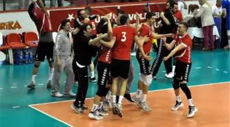 Voleybol: Erkekler 2. Ligi Final Grubu