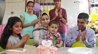 Küçük Baran, İlk Kez Pasta Yedi