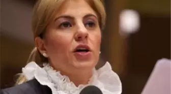 AK Parti Bursa Milletvekili Kara, Trafik Kazasında Yaralandı