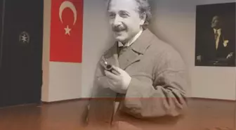 Albert Einstein' Yıldız'da Kürsüye Çıkacak