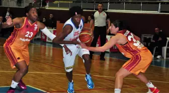 Galatasaray Odeabank-Adana Botaş: 65-43