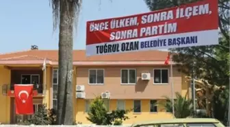 Karpuzlu Belediye Başkanı Tuğrul Ozan'dan Pankartlı Mesaj