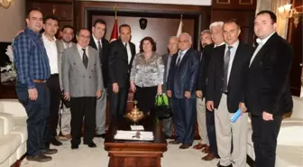 Sözlü Müteahhitlerden İddialı Projeler İstedi