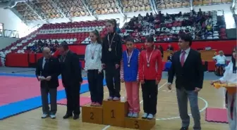 Osmaneli'de Öğrencilerin Taekwondo Başarısı