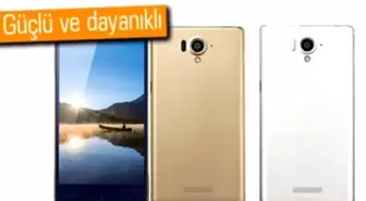 Sharp'tan Suya ve Toza Dayanıklı, Snapdragon 801'li Amiral Gemisi