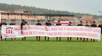 Futbolcular Maça Başlamayınca Hakem Maçı Tatil Etti