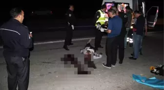 Otomobilin Çarptığı Motorlu Bisikletin Sürücüsü Hayatını Kaybetti