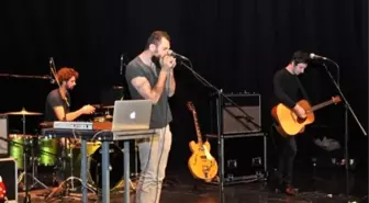 Garaj Rock'ın Parlayan Yıldızları Nilüfer'de Sahne Aldı