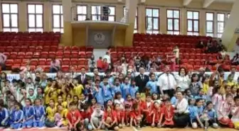 Geleneksel Çocuk Oyunları Şenliği