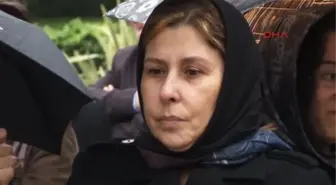 Nilüfer, Kaybettiği Annesinin Ardından Acısını Anlattı