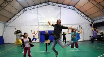 Dansla 'Yeniden Doğacaklar'