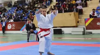 Üniversiteler Arası Karate Şampiyonası Heyecanlı Geçti