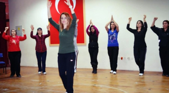 Velilere Sertifikaları Verildi