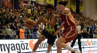 Fenerbahçe, Galatasaray Odeabank'ı 81-61 Yendi