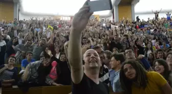 Tolga Çevik ve ODTÜ'lü Öğrencilerden Çılgın Selfie