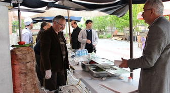 Tavşanlı Yediveren Derneği Kermes Açtı