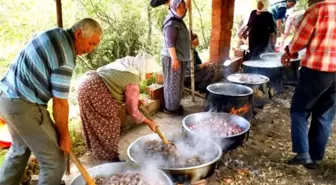 Çiftçiler, Yağmur İçin Olcak Dede'ye Akın Etti